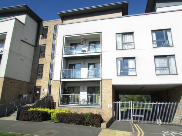 Apartment For Rent in Peterborough <small>Let Agreed</small>