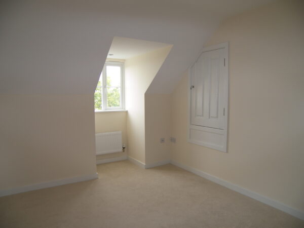 Three Storey For Rent in Peterborough <small>Available</small> - Image 11