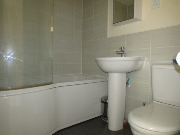 Terraced For Rent in Peterborough <small>Let Agreed</small> - Image 3