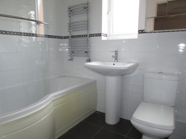 Semi Detached For Rent in Peterborough <small>Available</small> - Image 10