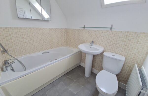 Coach House For Rent in Peterborough <small>Available</small> - Image 7