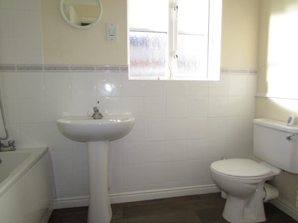 Maisonette For Rent in Peterborough <small>Available</small> - Image 3
